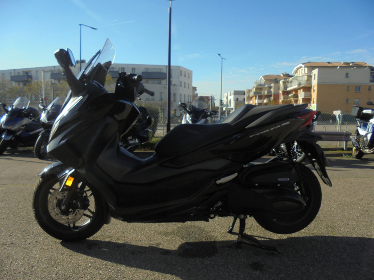 FORZA 350 - TOULOUSE